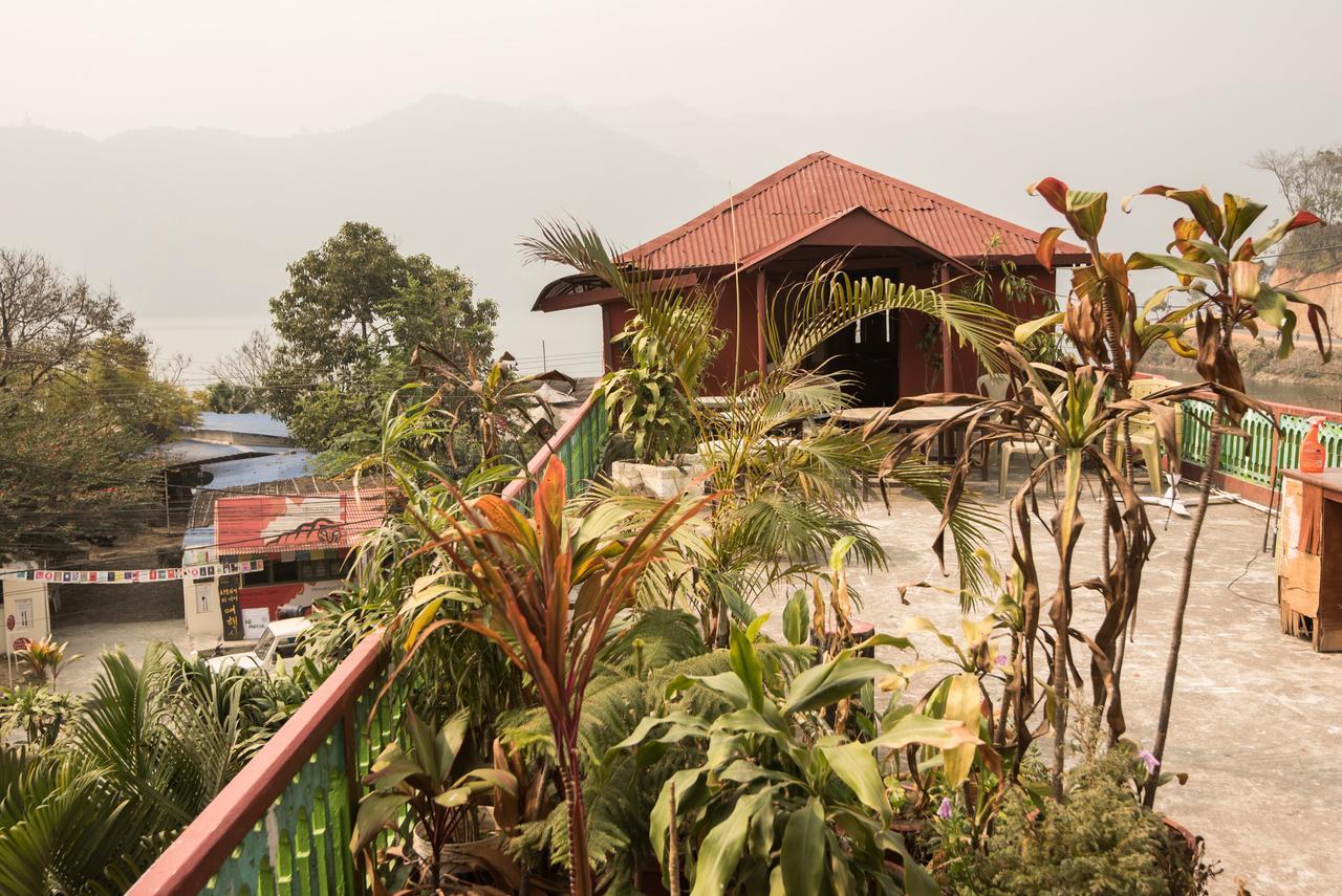 Lake Boutique Hotel Pokhara Exterior foto